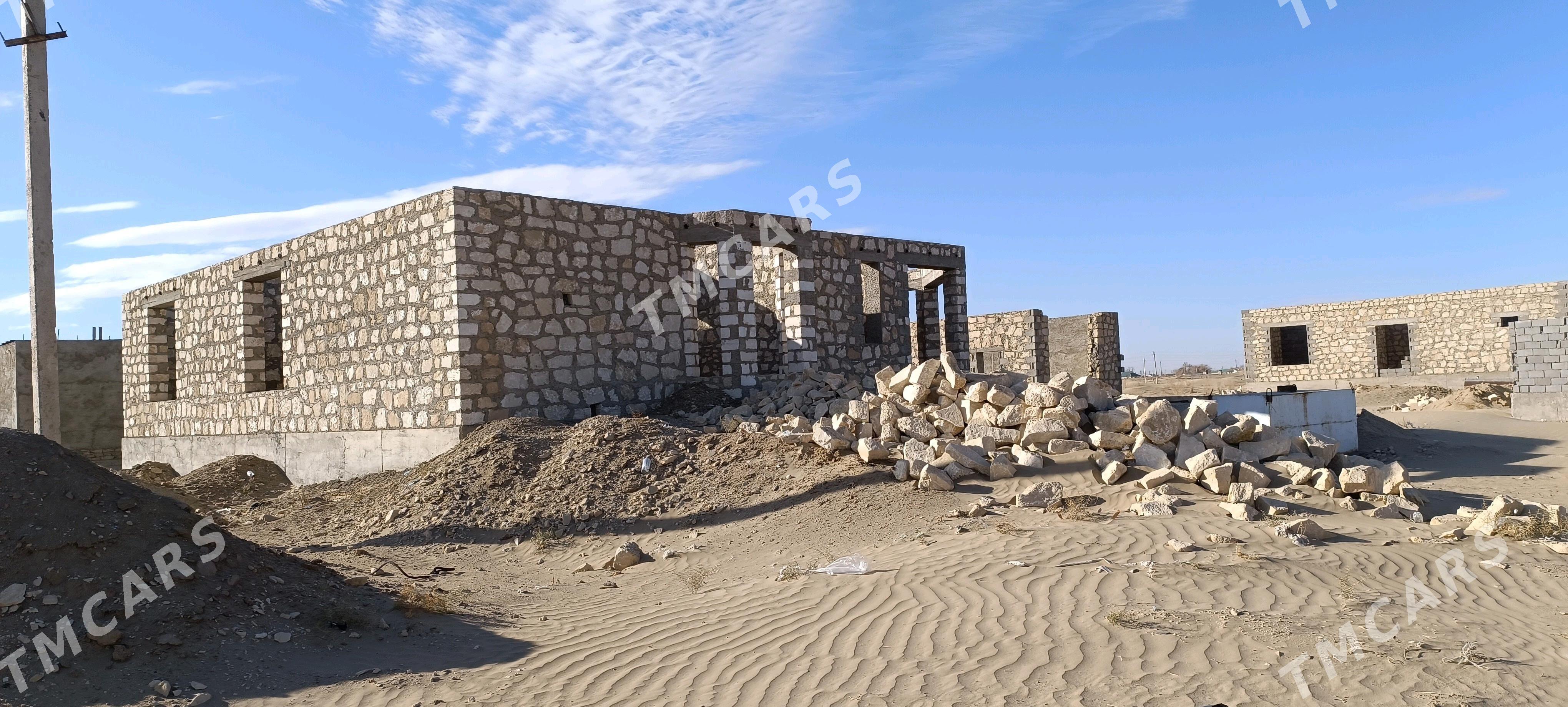 satlyk jay - Jebel - img 8