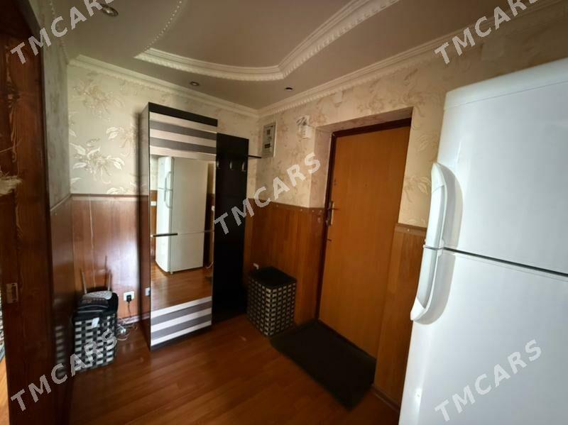 Квартира в центре - Балканабат - img 1