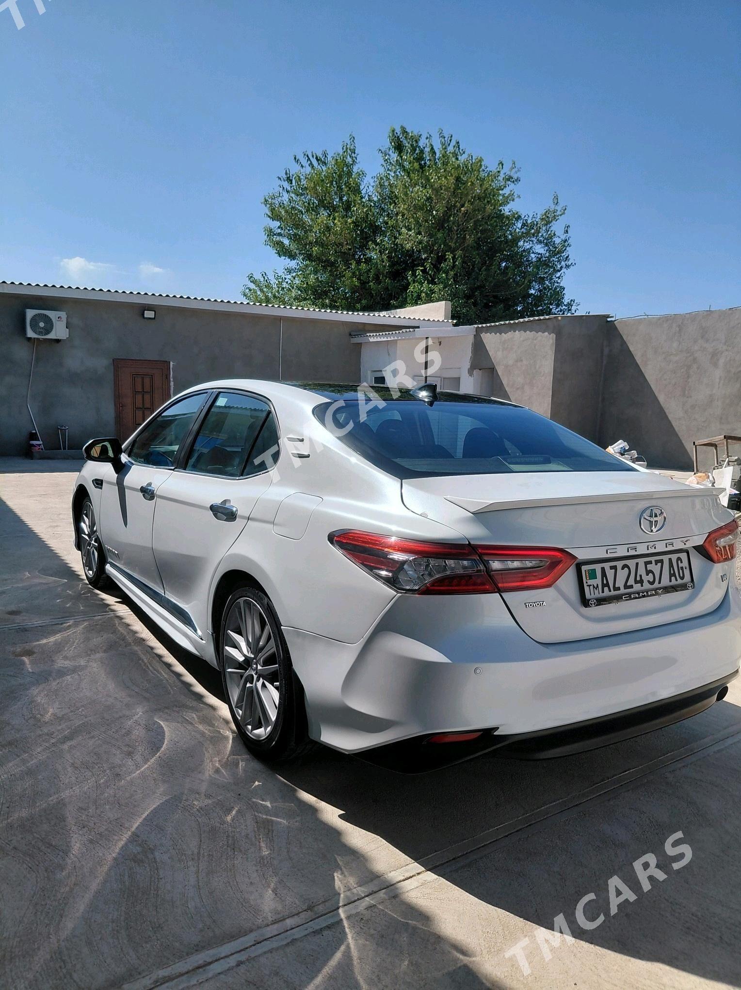 Toyota Camry 2021 - 270 000 TMT - Büzmeýin - img 8