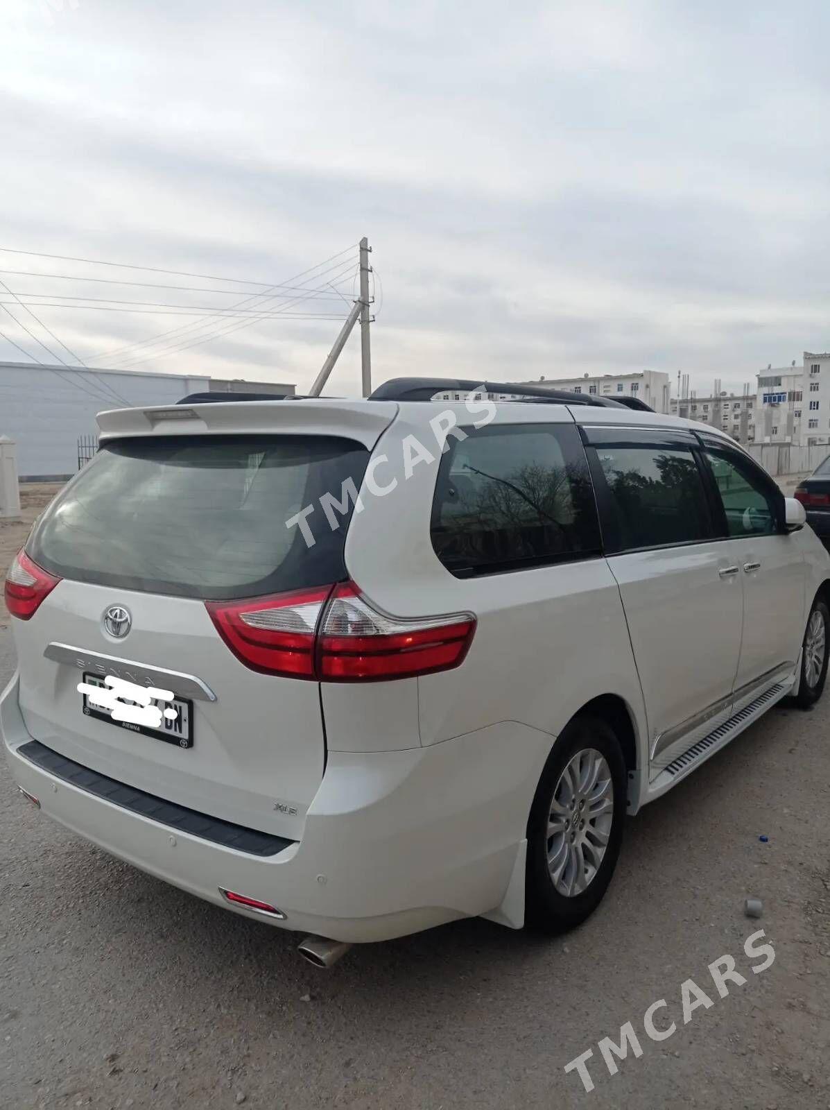 Toyota Sienna 2016 - 390 000 TMT - Balkanabat - img 2