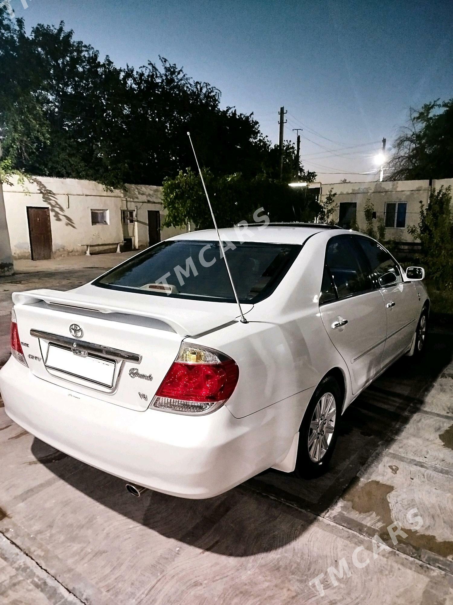Toyota Camry 2003 - 195 000 TMT - Мары - img 6