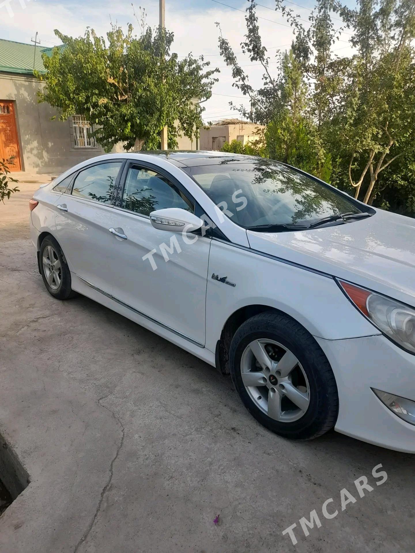 Hyundai Sonata Hybrid 2012 - 143 000 TMT - Şabat etr. - img 4
