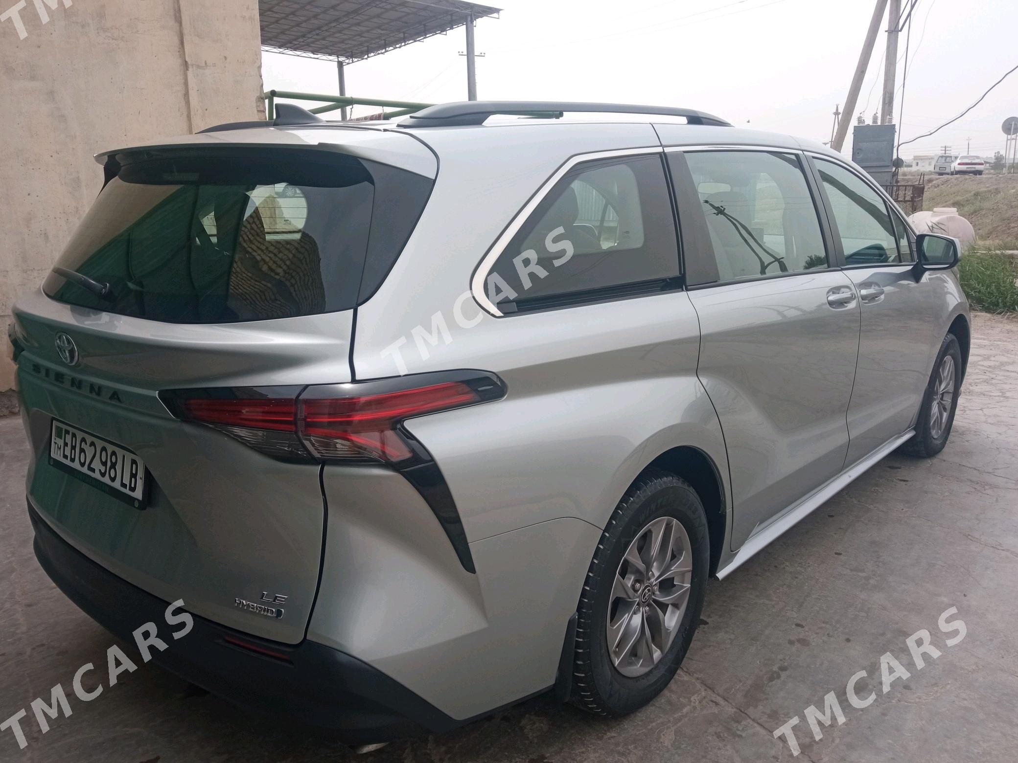Toyota Sienna 2022 - 460 000 TMT - Дянев - img 5