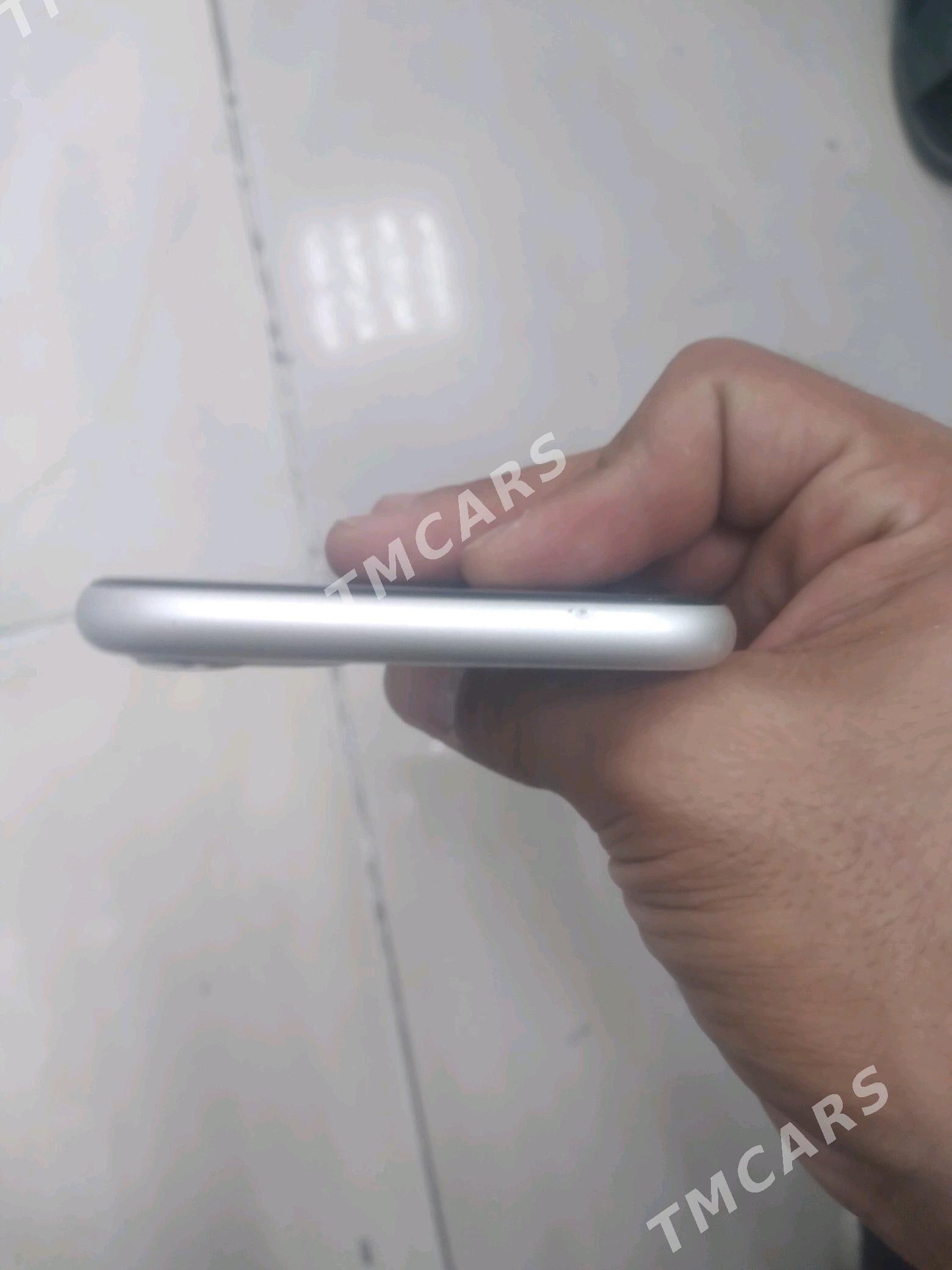 Iphone 11 - Бекреве - img 3