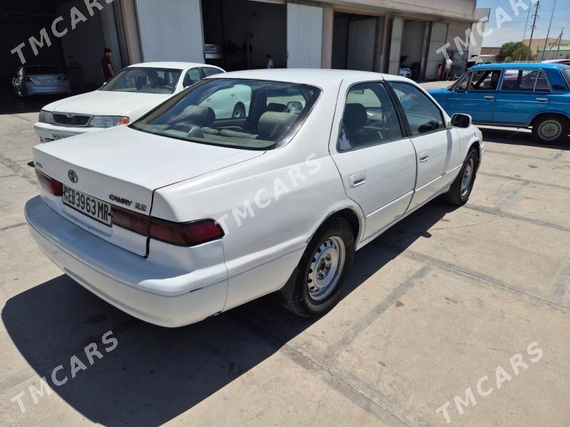 Toyota Camry 1998 - 70 000 TMT - Baýramaly - img 5