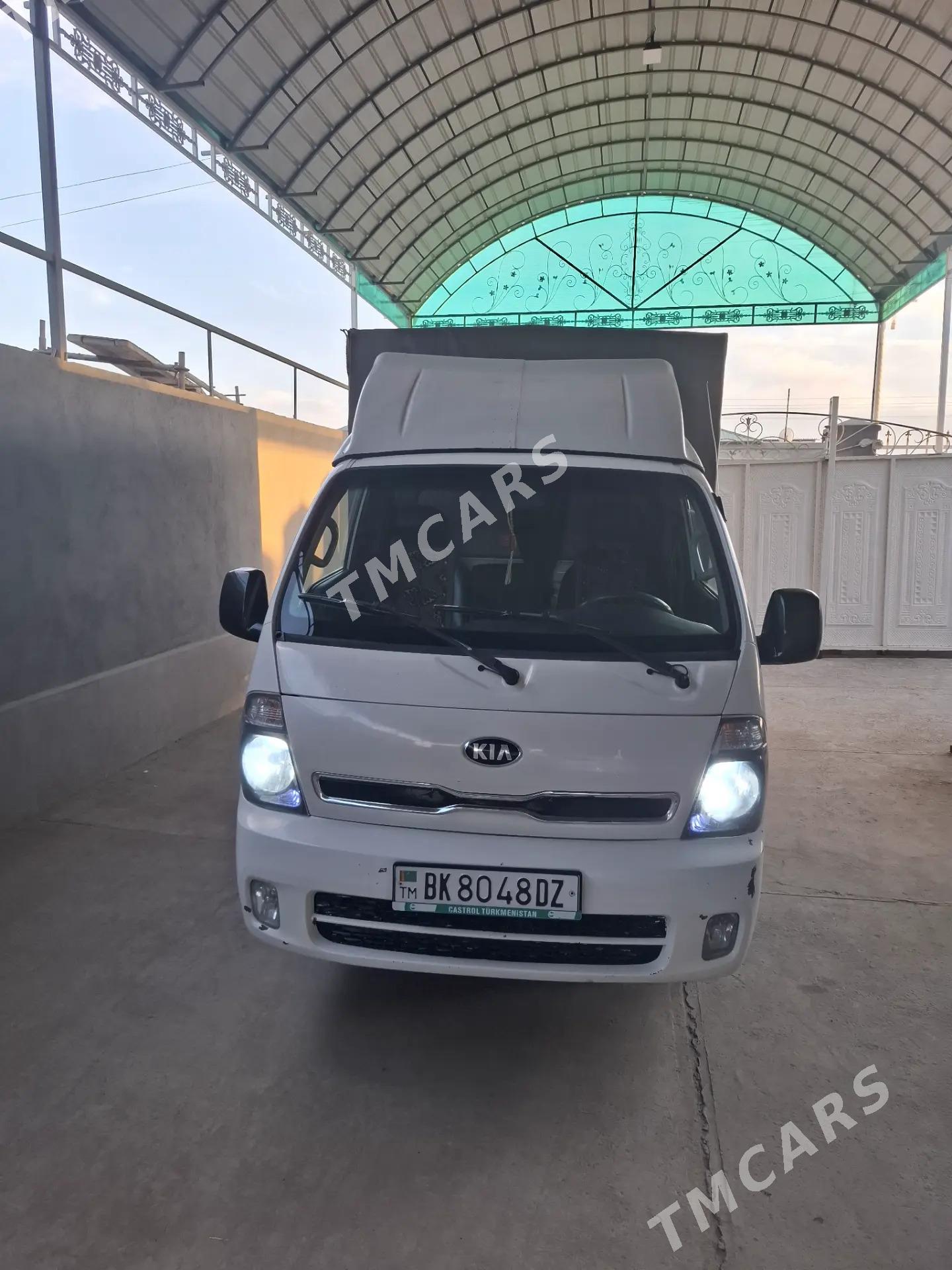Kia Bongo 2015 - 190 000 TMT - Дашогуз - img 2