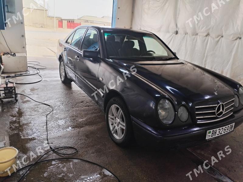 Mercedes-Benz E320 1999 - 54 000 TMT - Gumdag - img 4