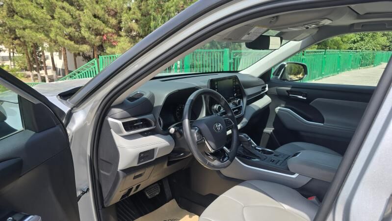 Toyota Highlander 2022 - 546 000 TMT - Ашхабад - img 4