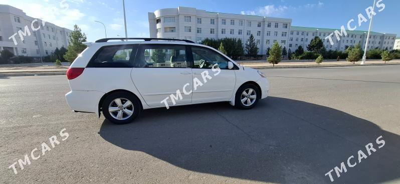 Toyota Sienna 2009 - 195 000 TMT - Ашхабад - img 4