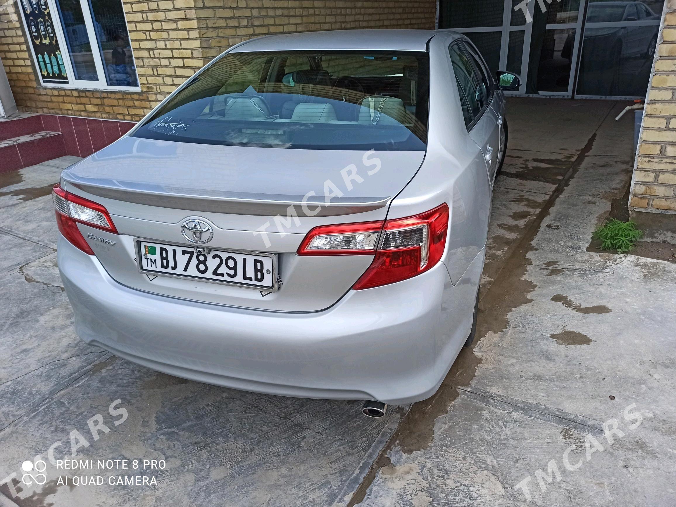 Toyota Camry 2013 - 250 000 TMT - Саят - img 4