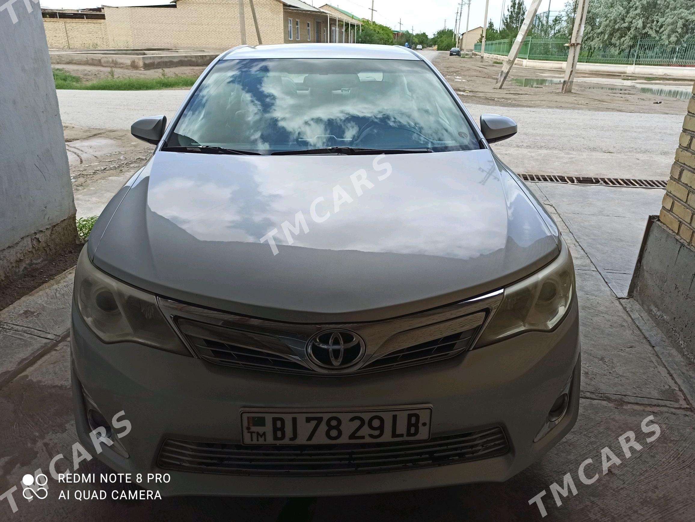 Toyota Camry 2013 - 250 000 TMT - Саят - img 2