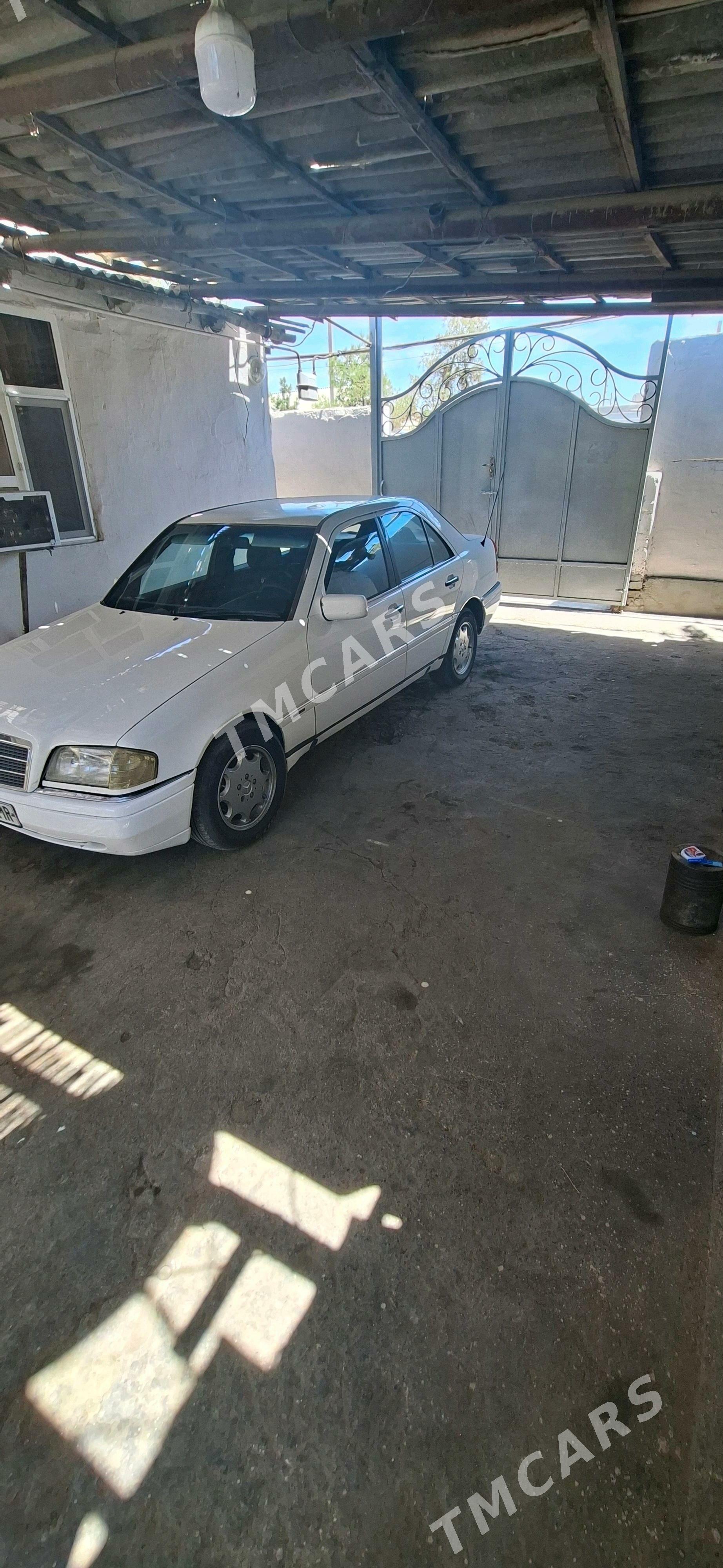 Mercedes-Benz C250 1995 - 44 000 TMT - Mary - img 3