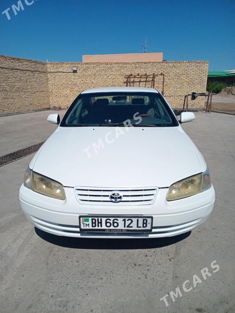 Toyota Camry 2000 - 90 000 TMT - Фарап - img 4