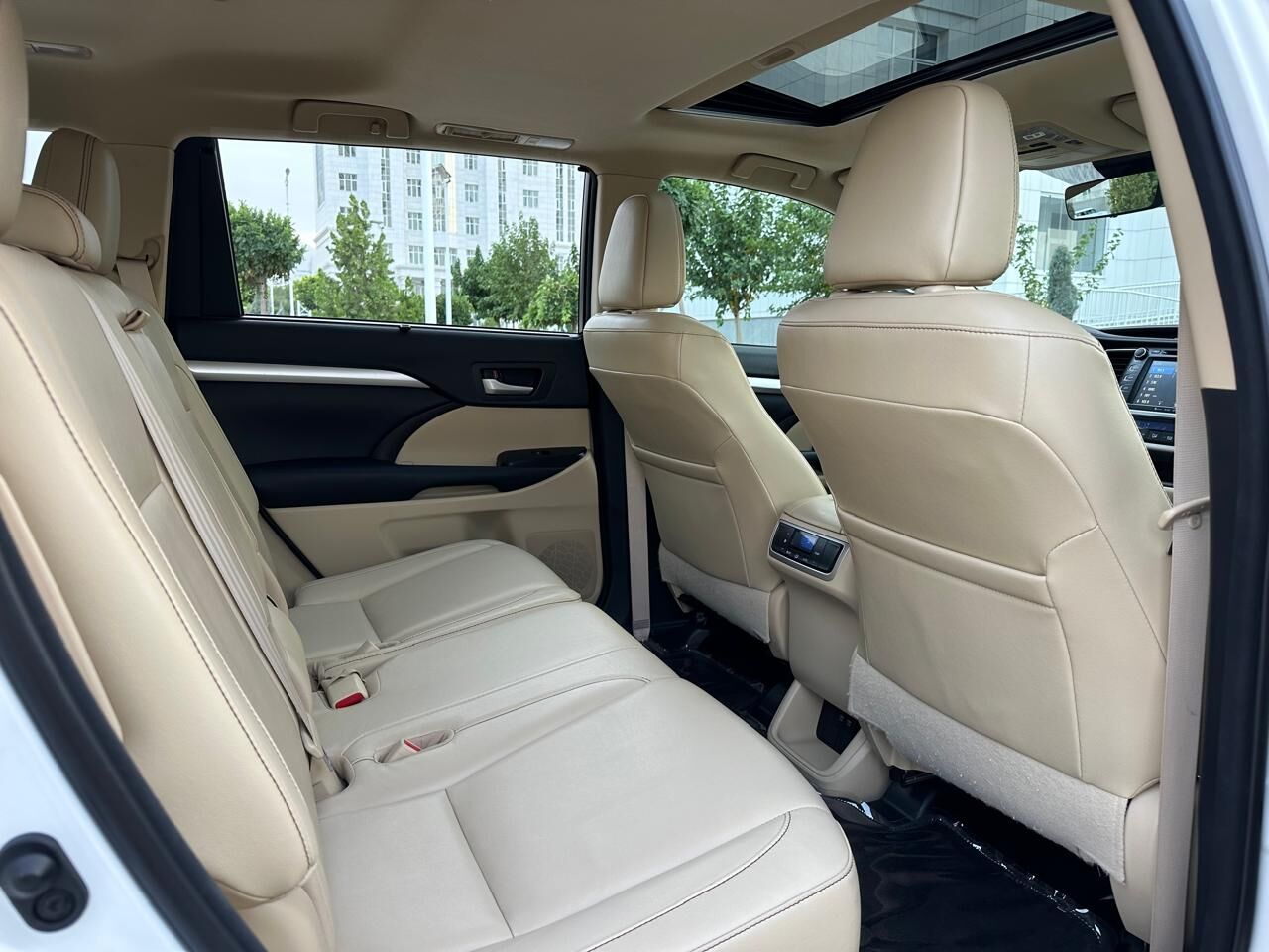 Toyota Highlander 2019 - 520 000 TMT - Ашхабад - img 8