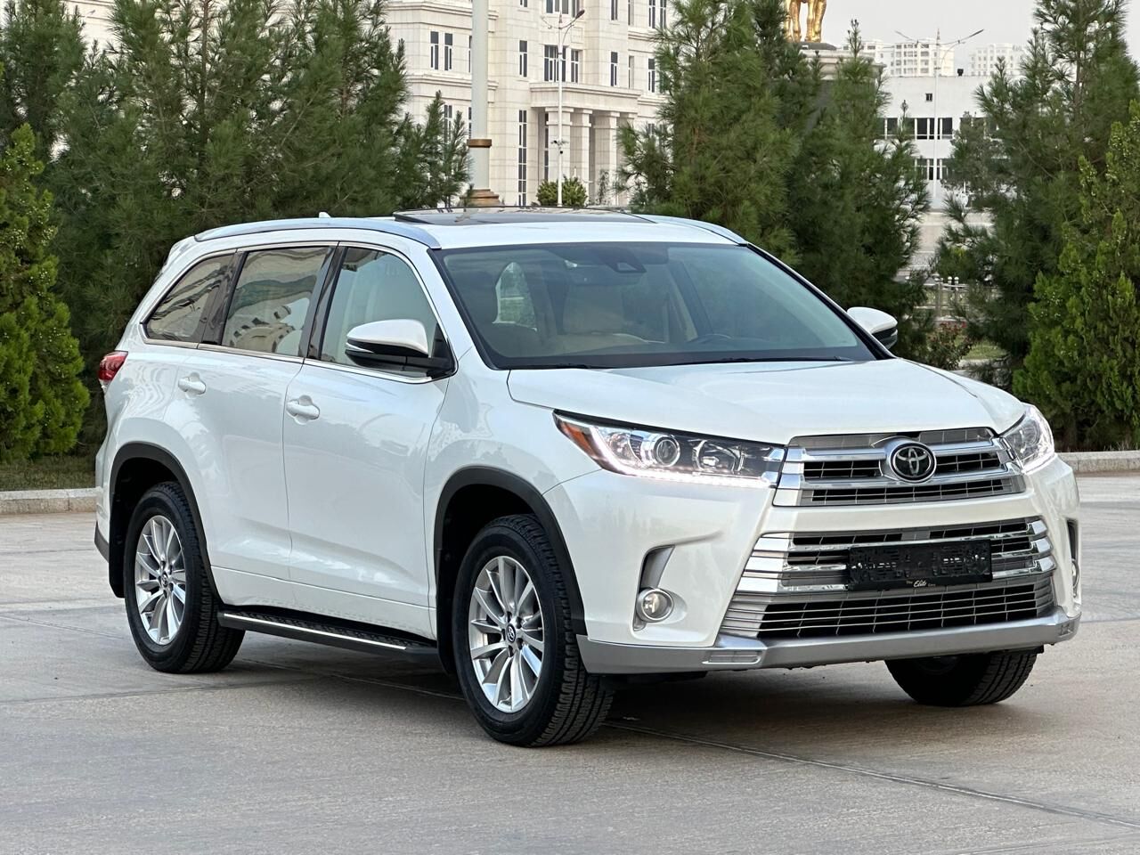 Toyota Highlander 2019 - 520 000 TMT - Ашхабад - img 3
