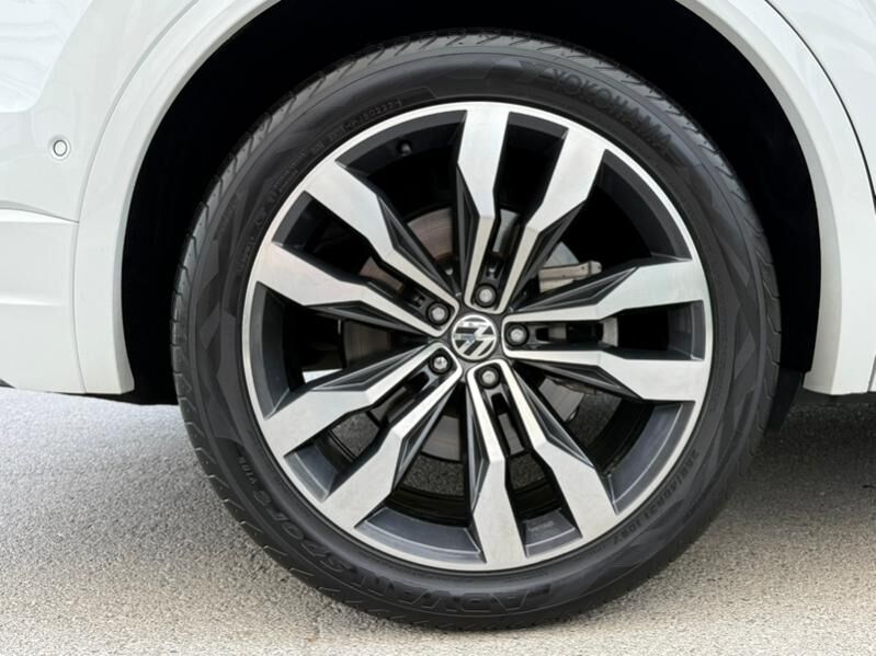 Volkswagen Touareg 2019 - 1 138 000 TMT - Howdan "B" - img 3
