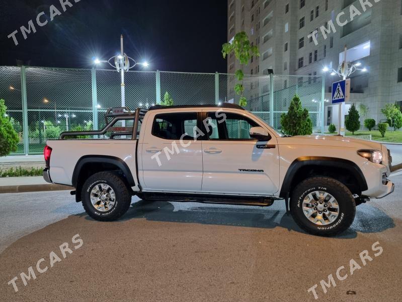 Toyota Tacoma 2018 - 390 000 TMT - Aşgabat - img 4