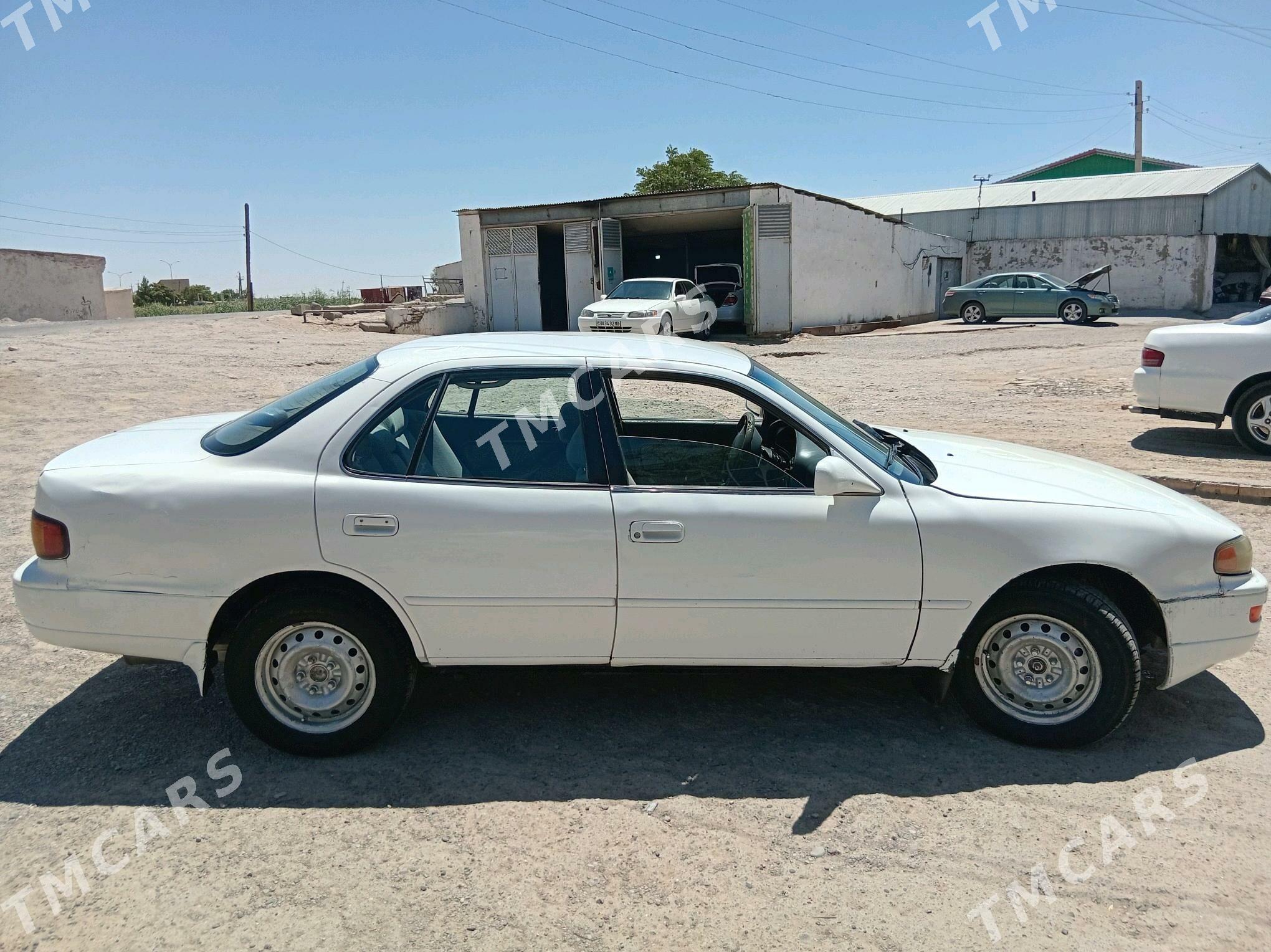 Toyota Camry 1996 - 68 000 TMT - Ёлётен - img 4