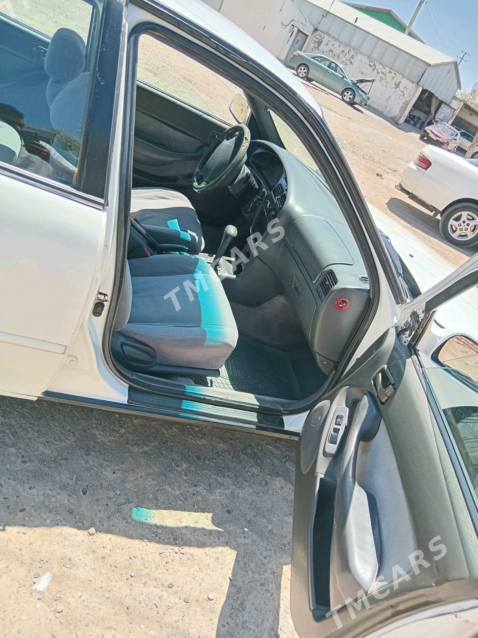 Toyota Camry 1996 - 68 000 TMT - Ёлётен - img 8