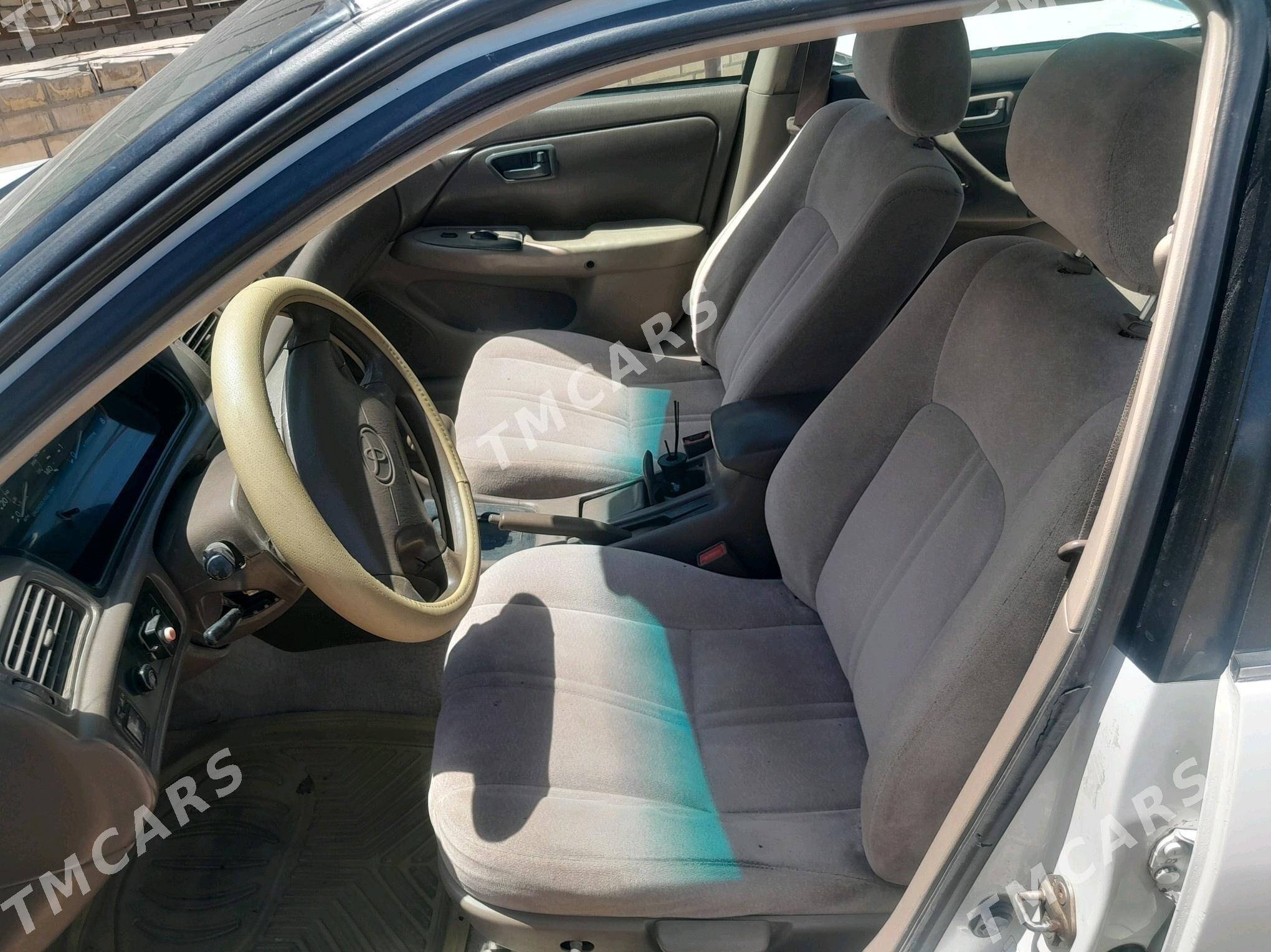 Toyota Camry 1998 - 108 000 TMT - Baýramaly - img 4