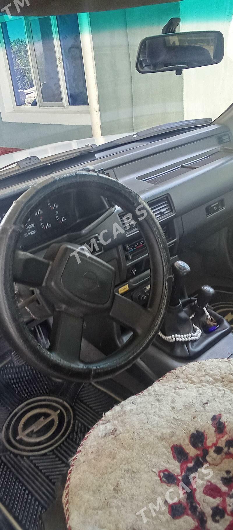 Opel Frontera 1996 - 40 000 TMT - Bagyr - img 2