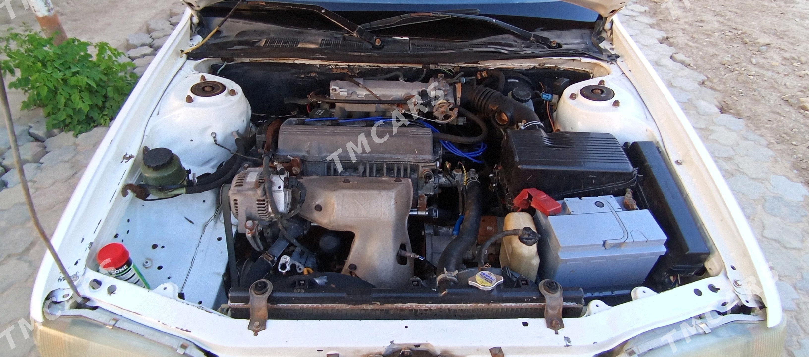 Toyota Camry 1994 - 50 000 TMT - Теджен - img 4