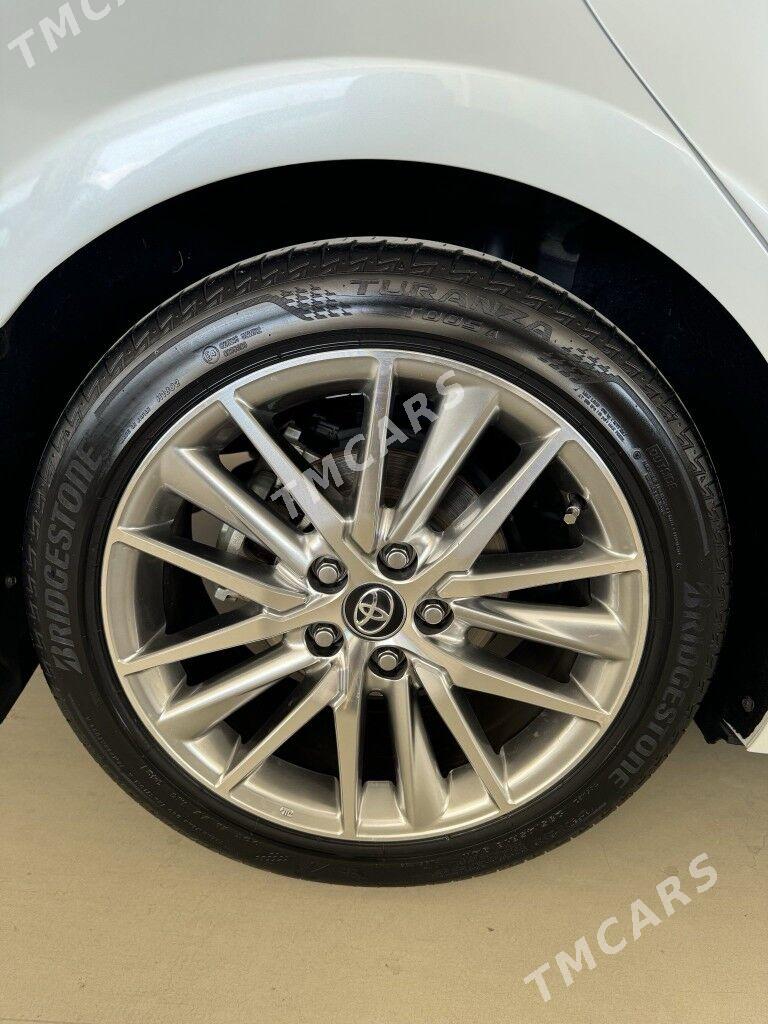 Toyota Camry 2018 - 390 000 TMT - Ашхабад - img 3