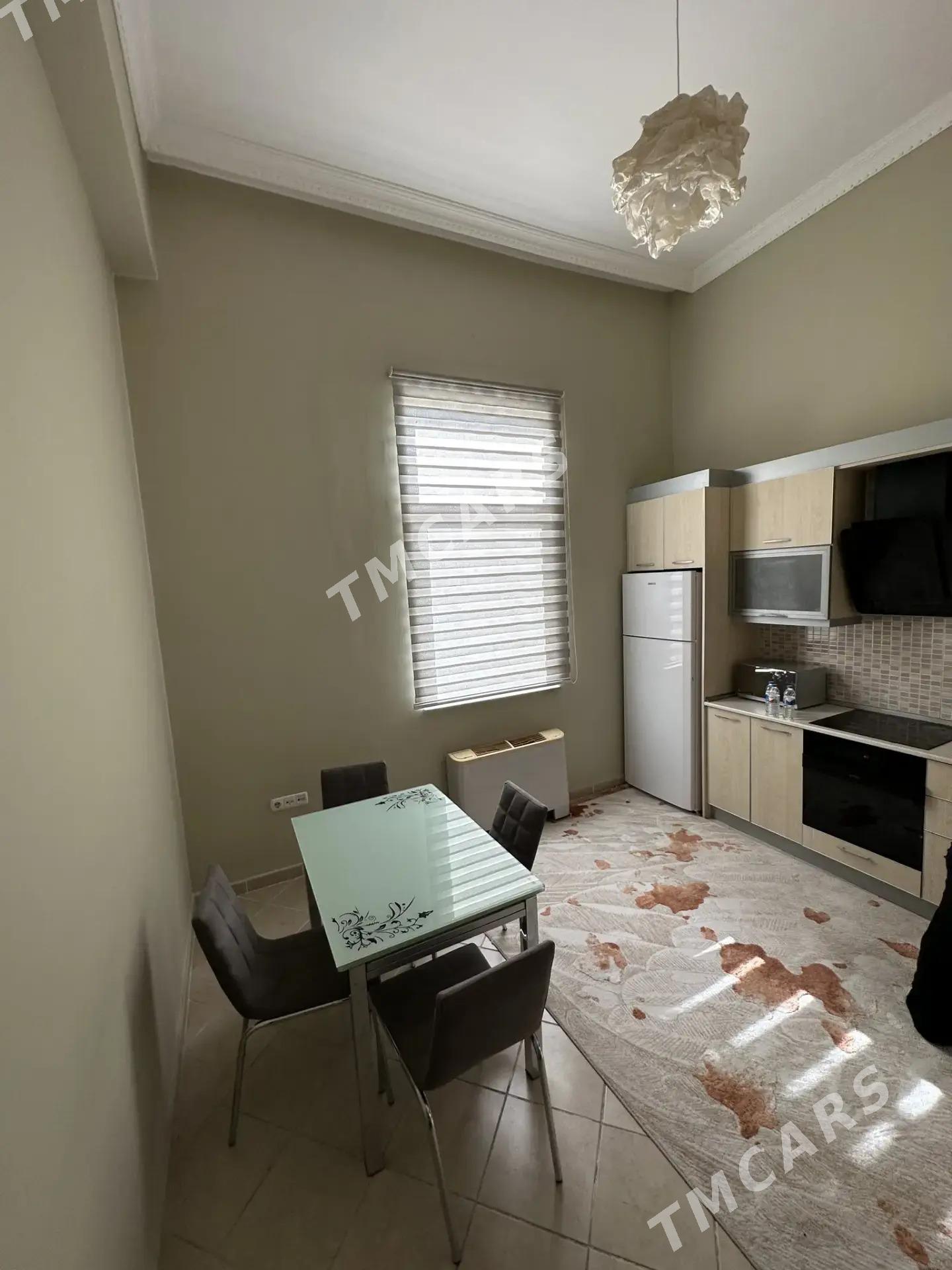 Элитка 8 этаж 3 ком 150м². - Aşgabat - img 3