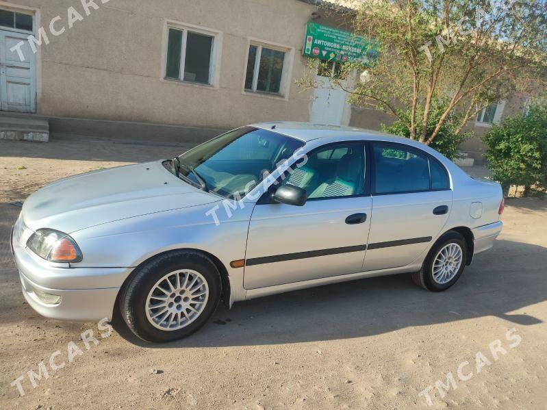 Toyota Avensis 1999 - 100 000 TMT - Кёнеургенч - img 7