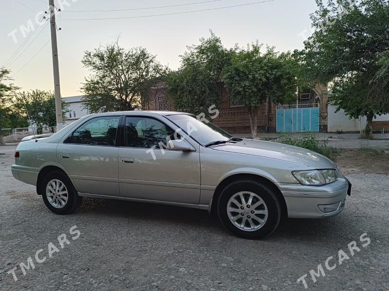 Toyota Camry 2001 - 140 000 TMT - Теджен - img 7