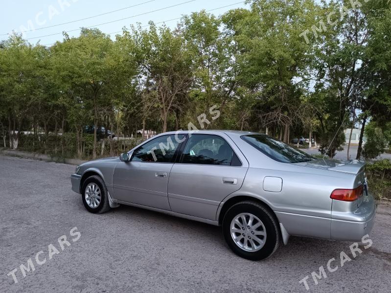 Toyota Camry 2001 - 140 000 TMT - Теджен - img 4