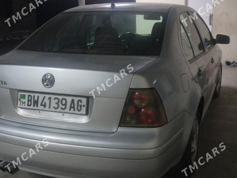 Volkswagen Jetta 2003 - 42 000 TMT - Gypjak - img 2