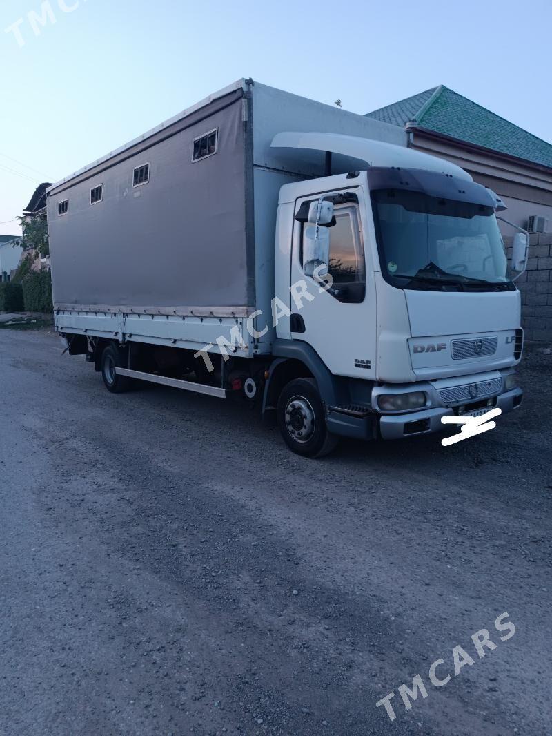 DAF LF 2003 - 300 000 TMT - Garadamak - img 3
