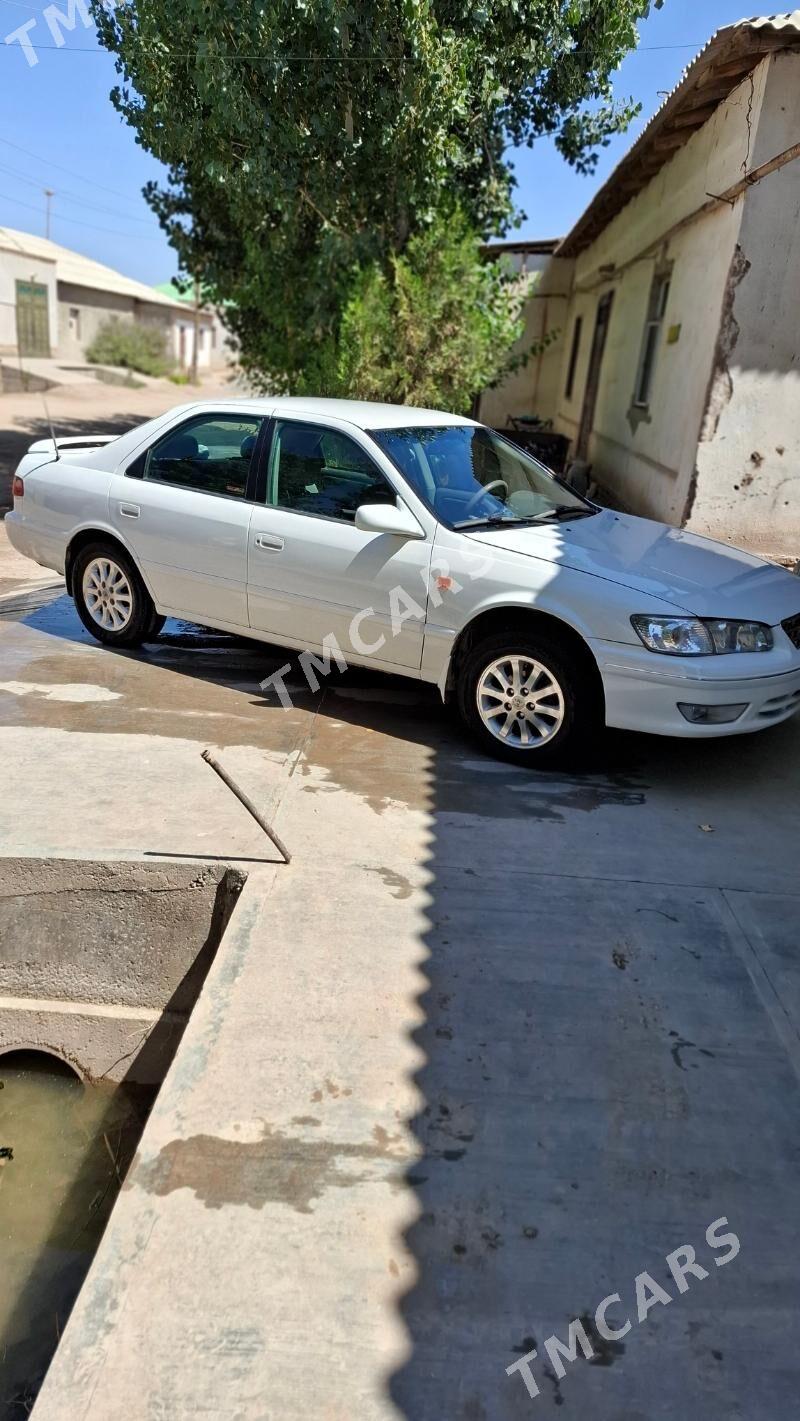 Toyota Camry 2001 - 140 000 TMT - Шабатский этрап - img 2