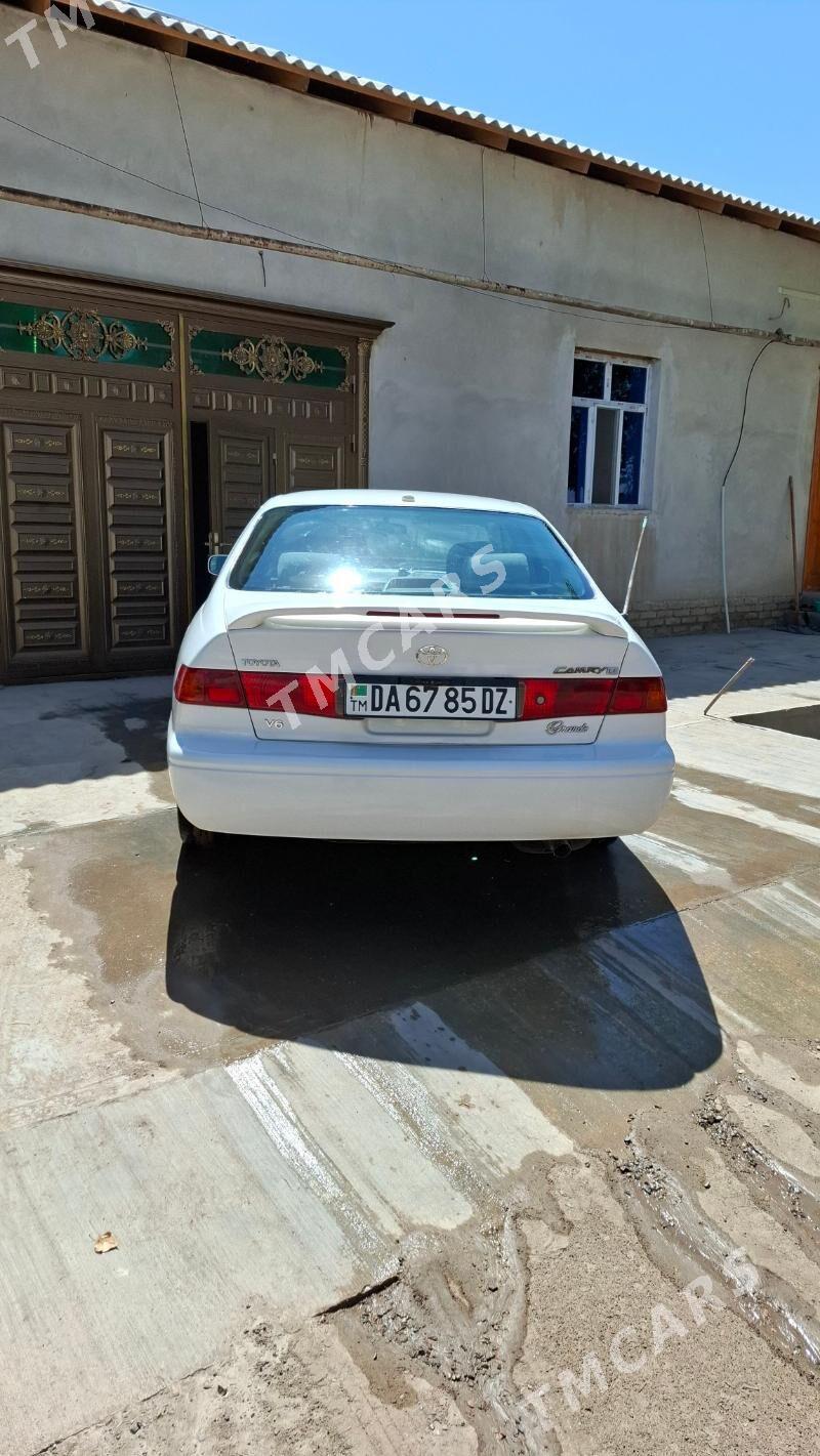 Toyota Camry 2001 - 140 000 TMT - Шабатский этрап - img 6