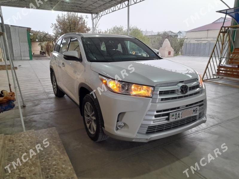 Toyota Highlander 2019 - 400 000 TMT - Мары - img 2