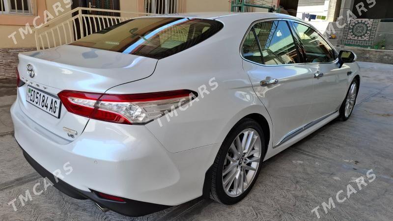 Toyota Camry 2018 - 440 000 TMT - Aşgabat - img 6