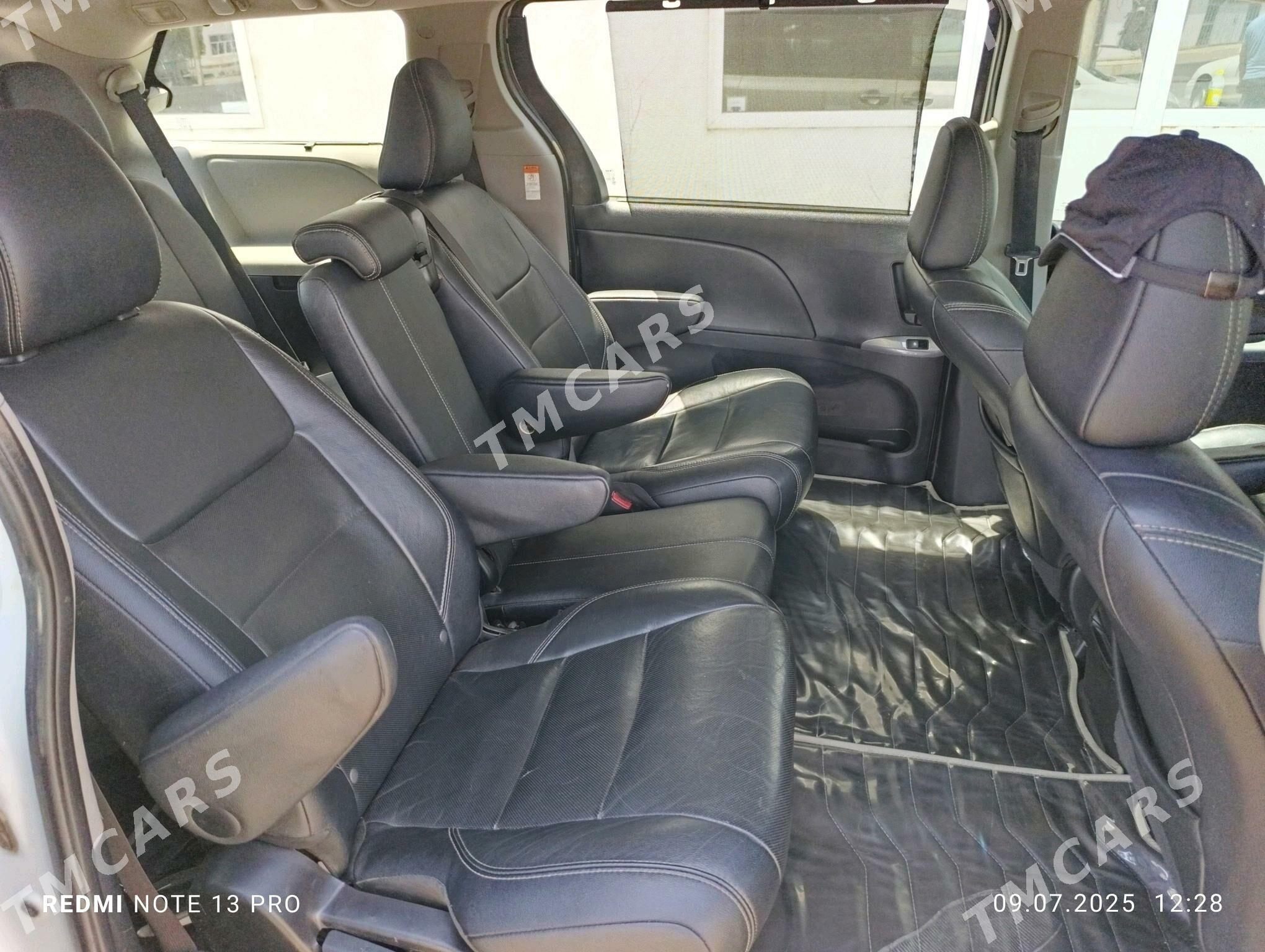 Toyota Sienna 2015 - 350 000 TMT - Мары - img 5