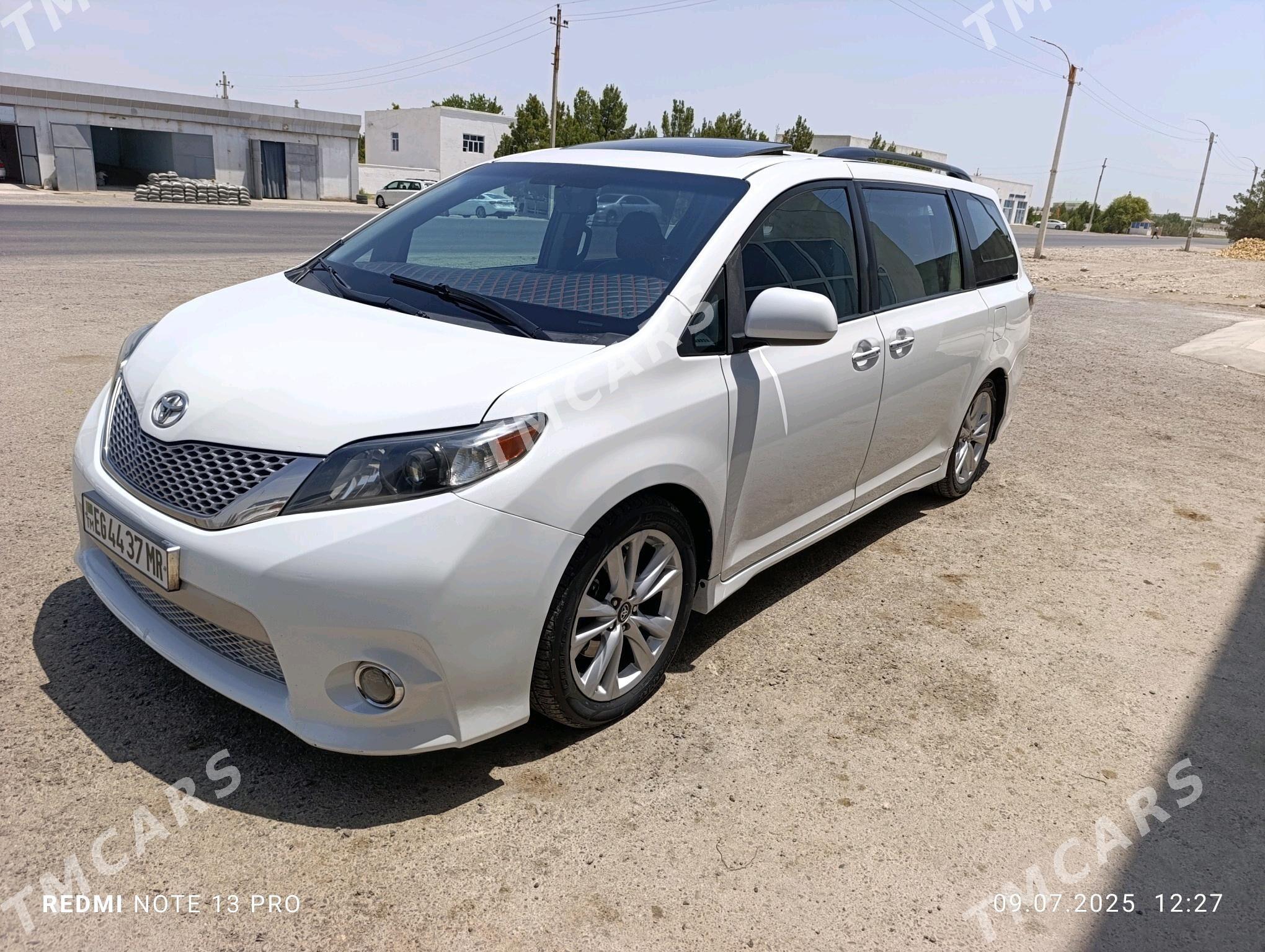 Toyota Sienna 2015 - 350 000 TMT - Мары - img 4