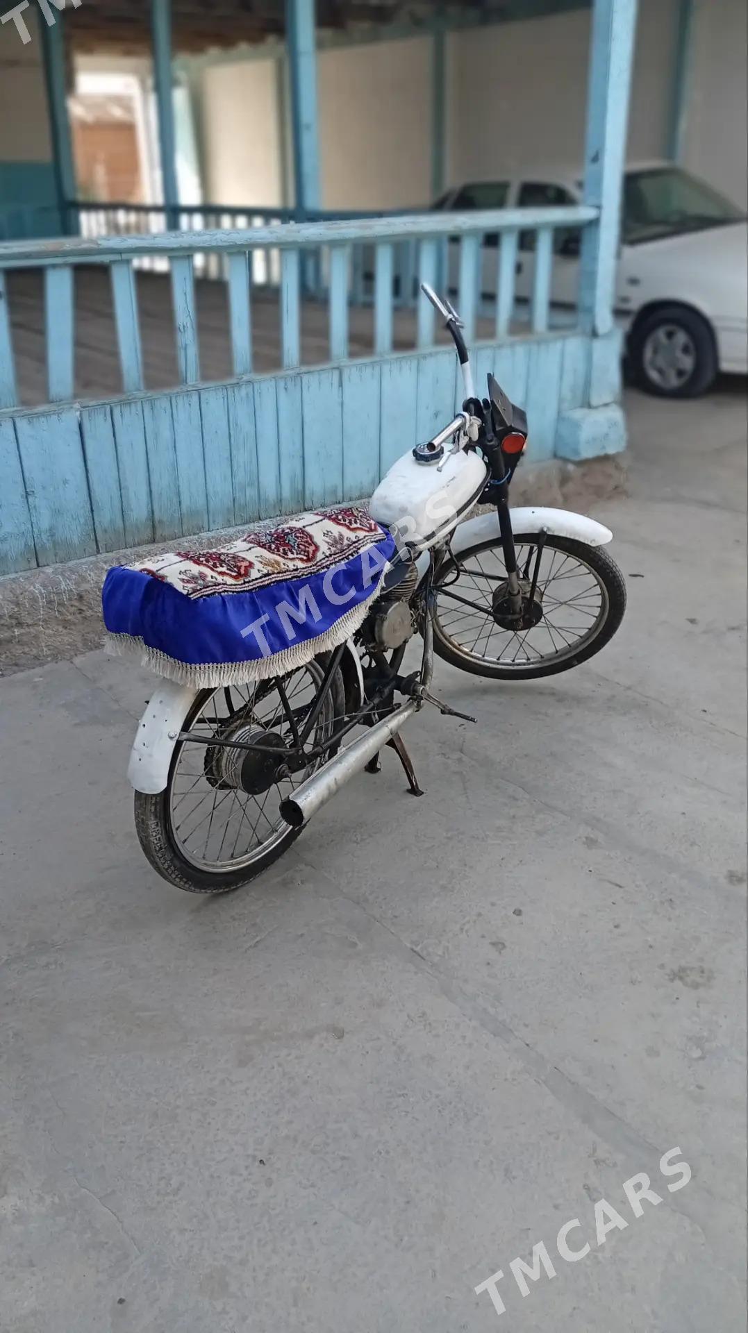 Jawa 300 2010 - 2 500 TMT - Türkmenabat - img 3