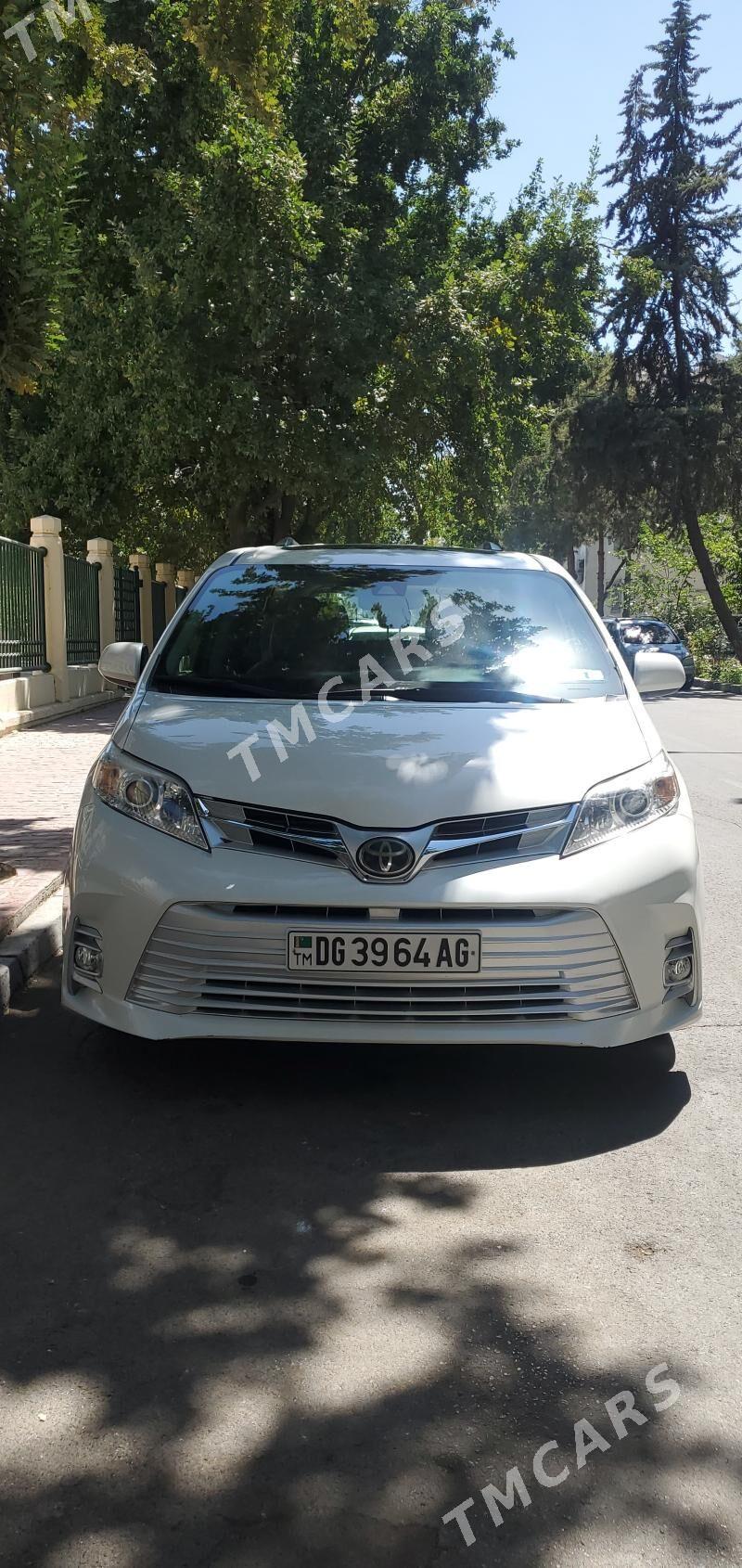 Toyota Sienna 2018 - 505 000 TMT - Ашхабад - img 4