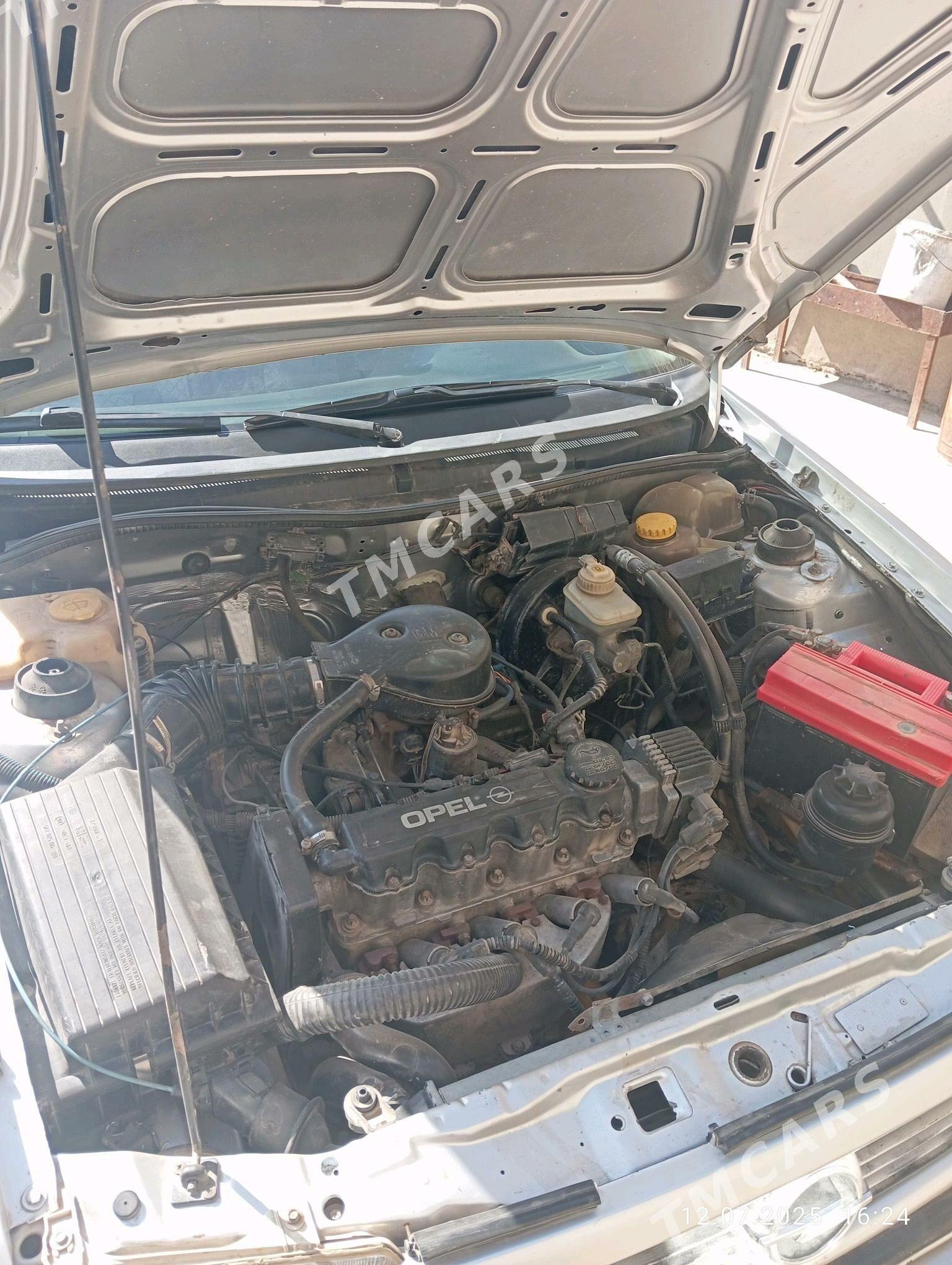 Opel Astra 1997 - 45 000 TMT - Köneürgenç - img 4