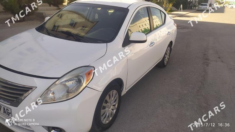 Nissan Versa 2013 - 95 000 TMT - Aşgabat - img 4