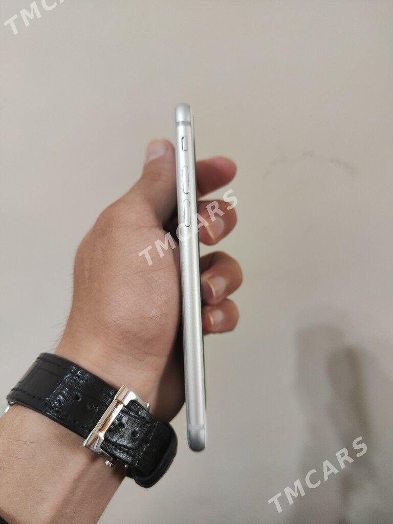 iphone 8 silver - 11 мкр - img 4