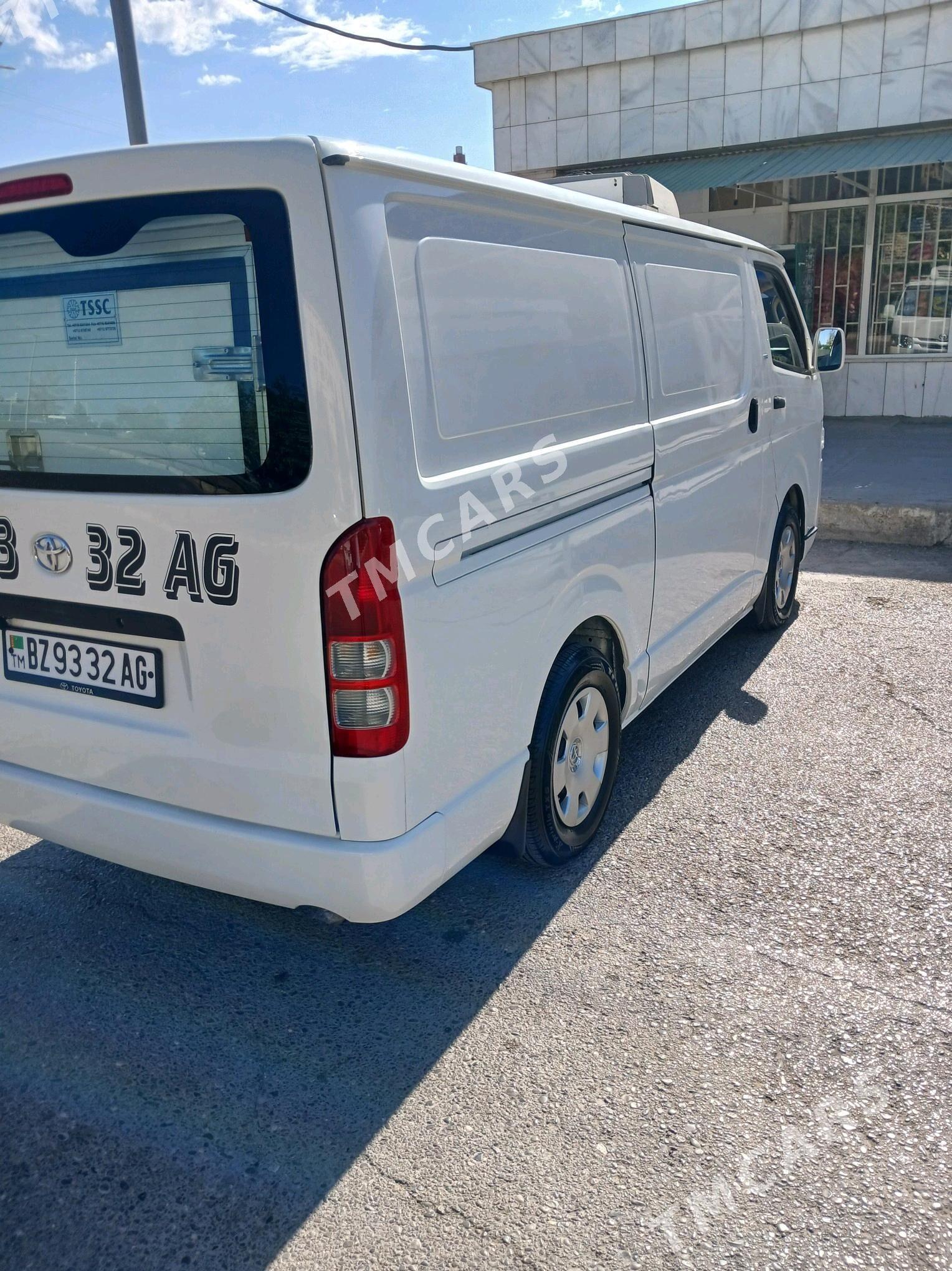 Toyota Hiace 2007 - 275 000 TMT - Ашхабад - img 4
