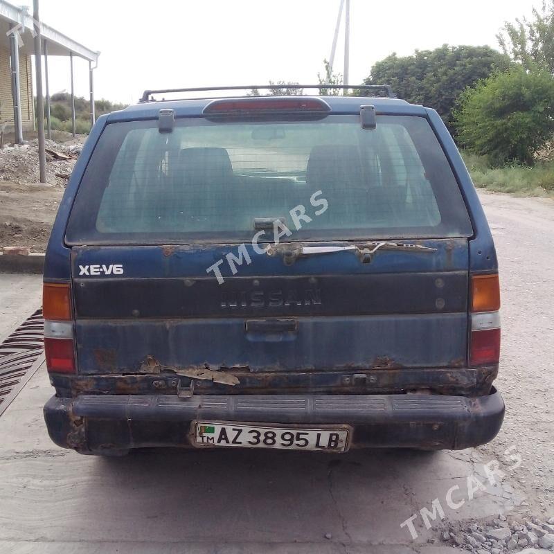 Nissan Pathfinder 1995 - 20 000 TMT - Saýat - img 3