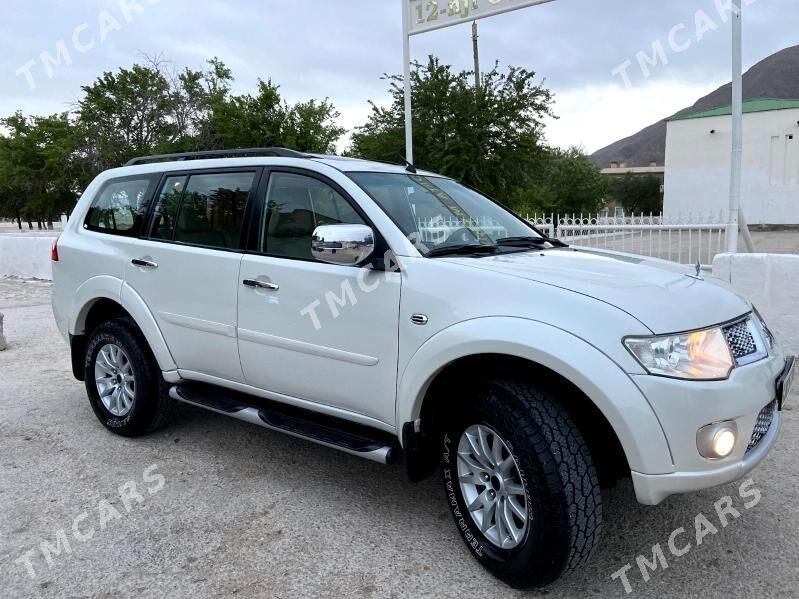 Mitsubishi Montero Sport 2013 - 280 000 TMT - Balkanabat - img 6