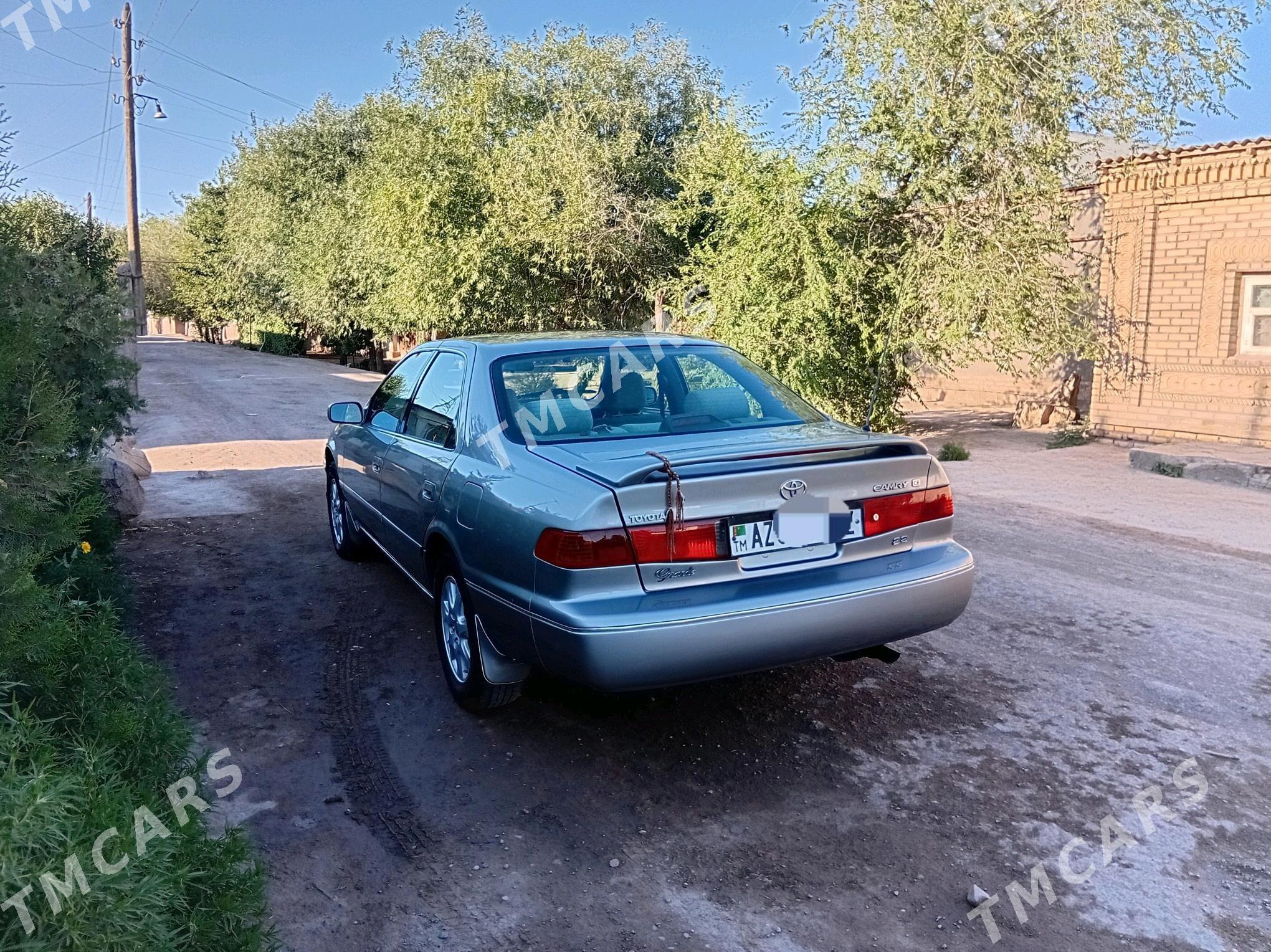 Toyota Camry 2001 - 145 000 TMT - Акдепе - img 8
