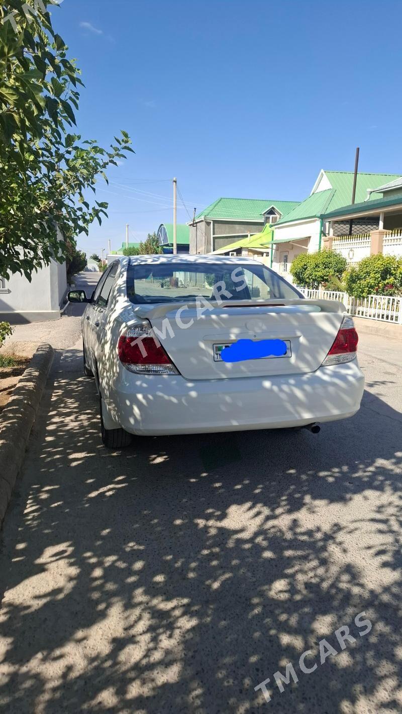 Toyota Camry 2003 - 134 000 TMT - Тязе заман - img 8