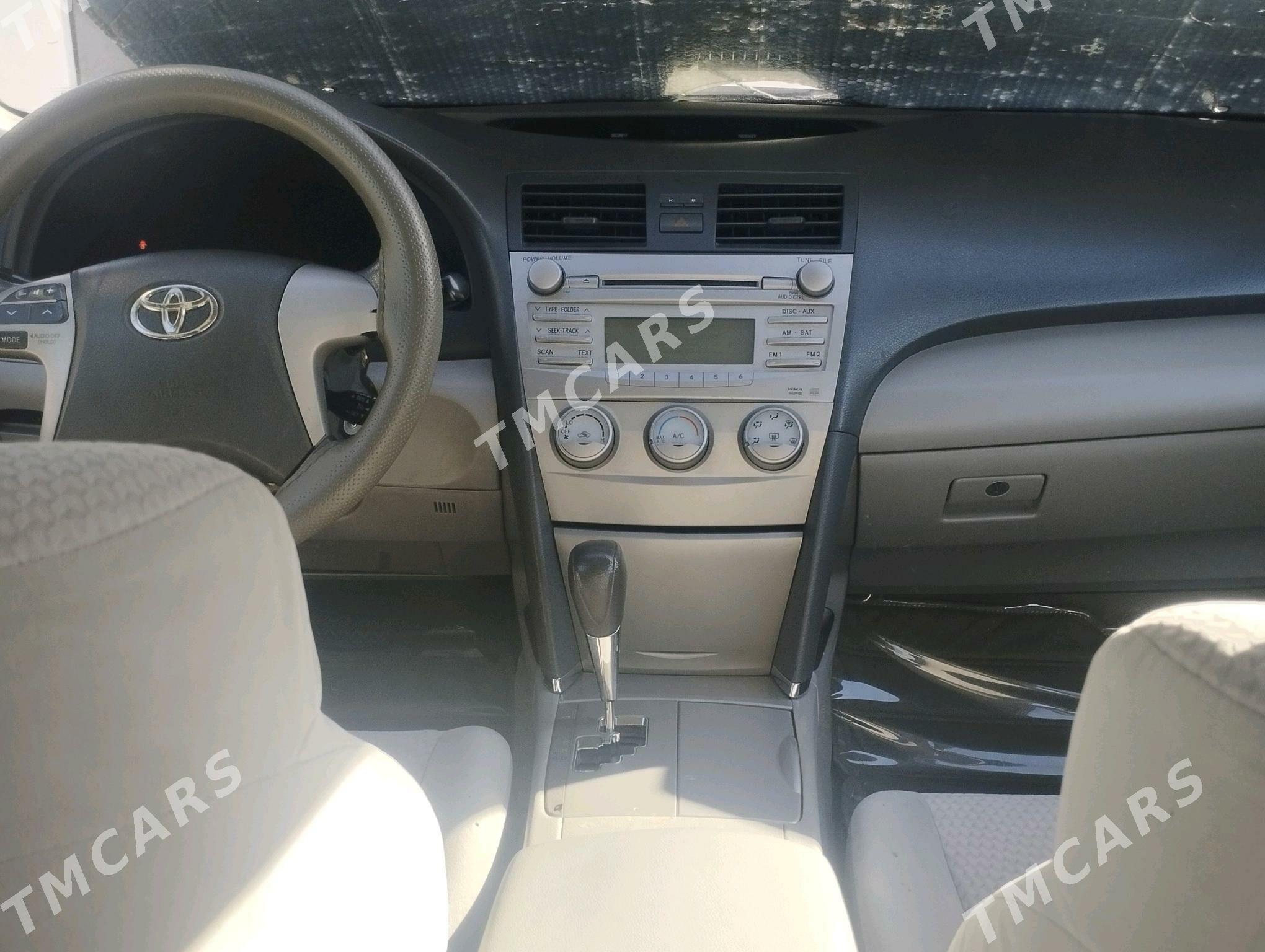 Toyota Camry 2010 - 195 000 TMT - 11 mkr - img 4